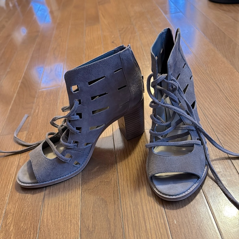 Vince Camuto heels